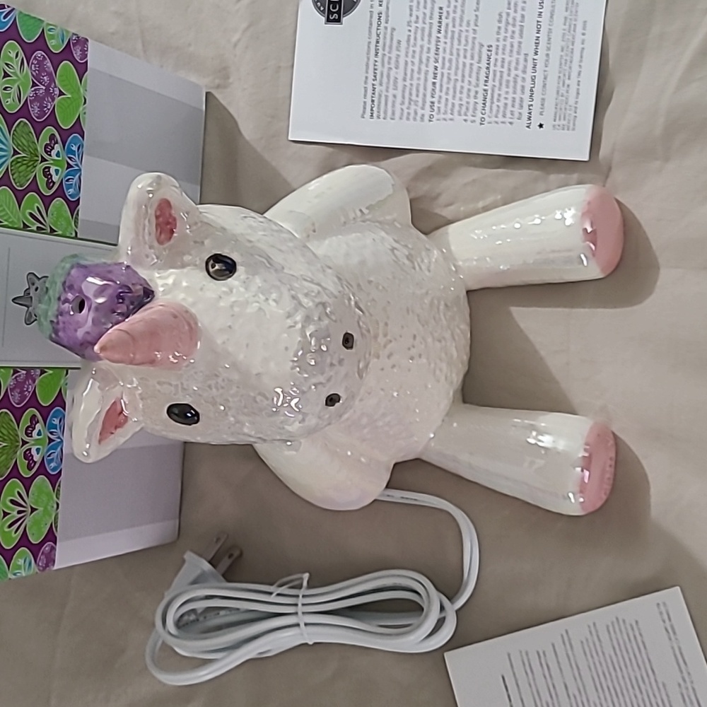 Scentsy Stella The Unicorn Wax Warmer Electric Plug In Warmer RARE Retired 🦄